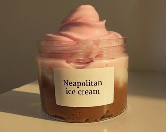 Nube de helado napolitano