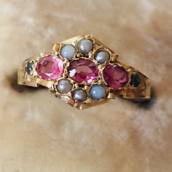 Delightful GEORGIAN 15ct gold ruby ring, c.1848