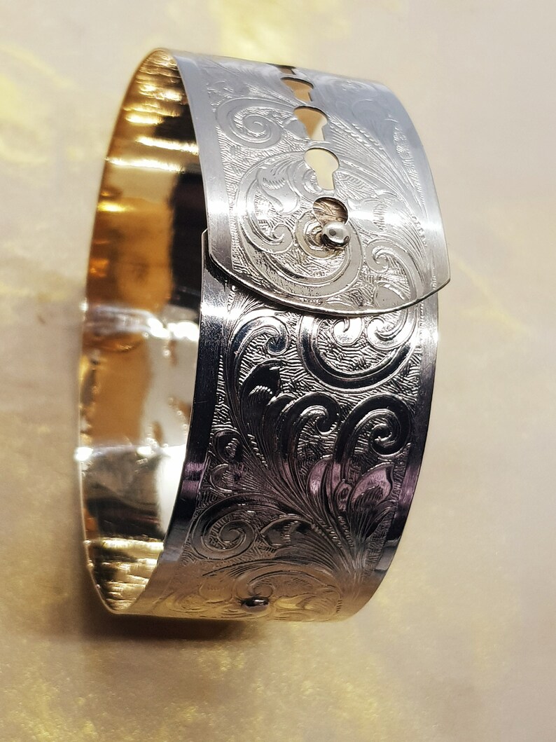 Women/'s antique fidelity bangle beautiful gift ideas
