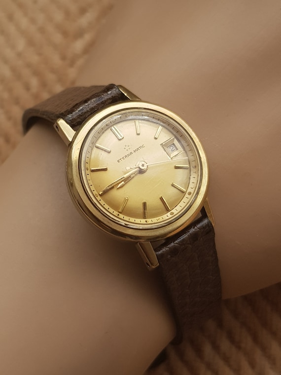 Women's vintage Eternamatic wristwatch circa 1960… - image 2