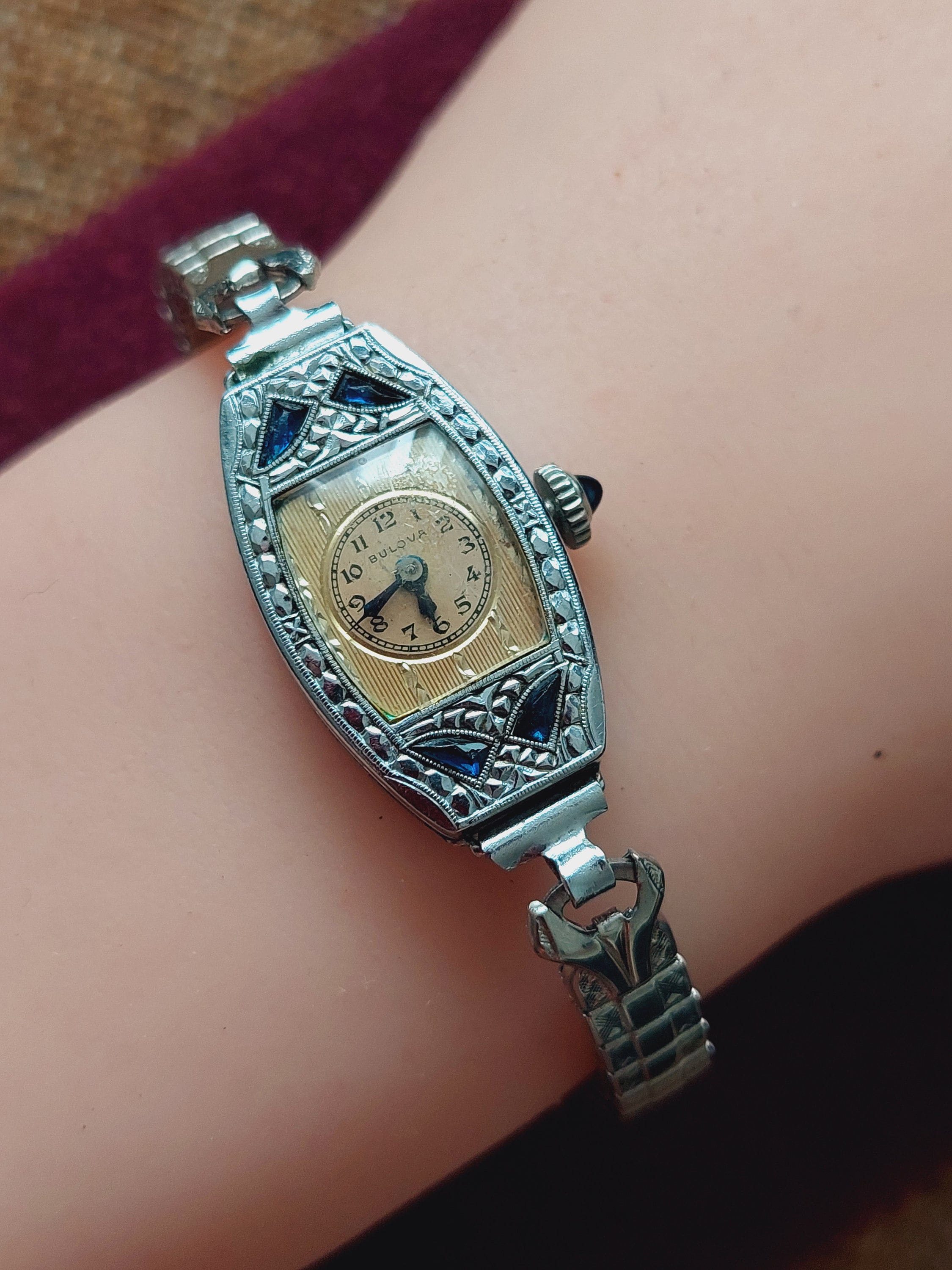 Ladies Bulova Watch‎ 1920 vintage 1920s Bulova 14K White Gold Art Deco Watch Diamonds Emeralds  main image 2