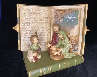 Ceramic 3D Nativity with Bibles
