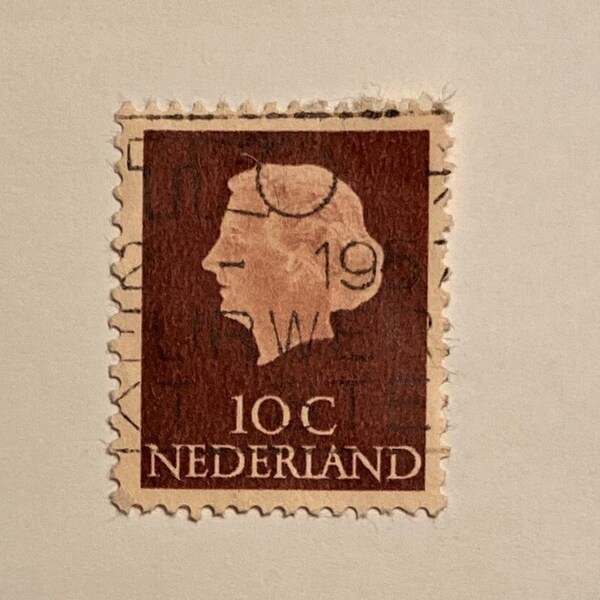 Nederland 10 cent Definitive Stamp; Issued 1953; Scott #344/A82; Dark Red Brown; VF/ NH UG