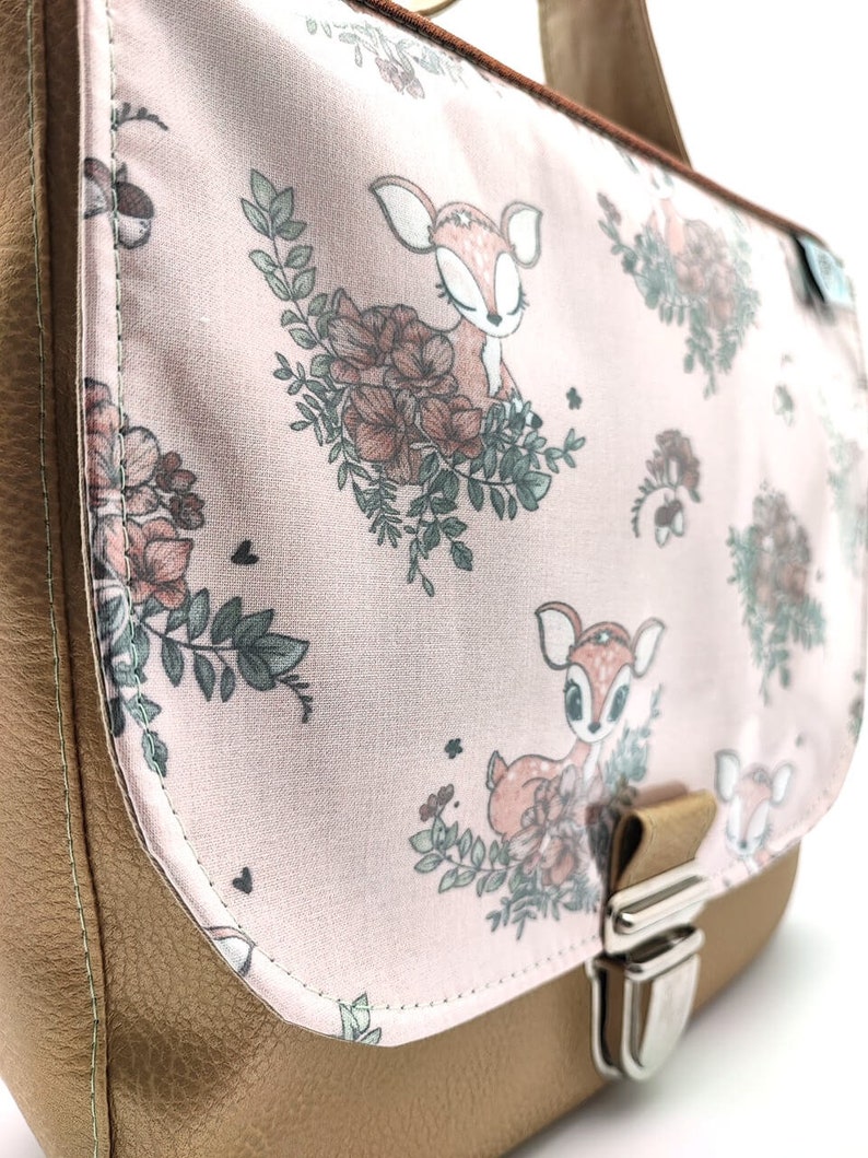 Sac à dos maternelle fille en cuir synthétique doré à motifs Biches et fleurs image 6