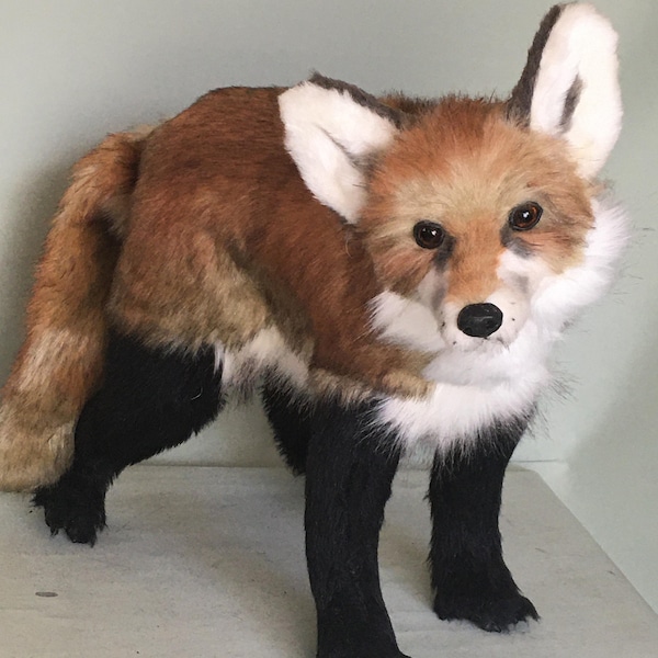 Red Fox - Realistic Soft Sculpture