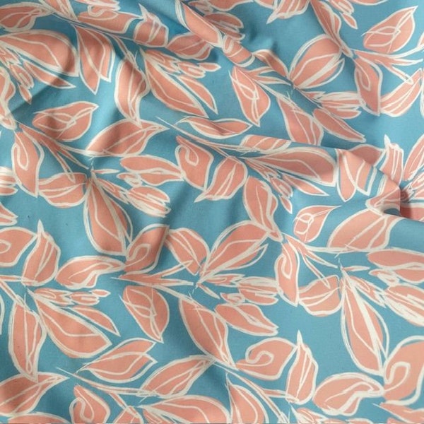 tissu maillot de bain imprimé feuillage bleu clair et rose 50cm largeur 150cm - swimsuit fabric spandex (0,55 x 1,7yd) - couture DIY