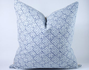 Luxury and pretty pillow cushion From Chiang Mai Thailand. Cotton woven slight pattern and pretty detail The Chiang Mai pillow cover