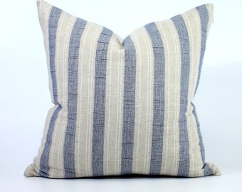 Luxury and pretty pillow cushion From Chiang Mai Thailand. Cotton woven slight pattern and pretty detail The Chiang Mai pillow cover