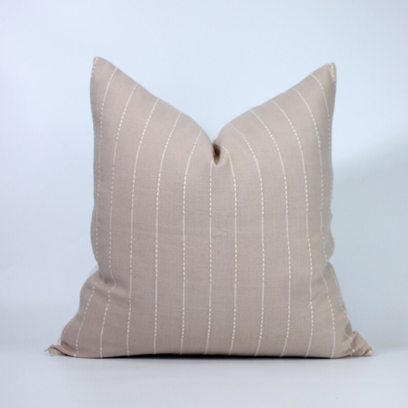 Luxury and pretty pillow cushion From Chiang Mai Thailand. Cotton woven slight pattern and pretty detail The Chiang Mai pillow cover