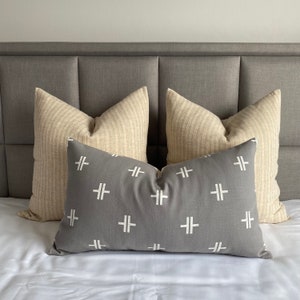 Almohada Hmong, almohada de Chiang Mai, almohada de algodón, tela de algodón con batik y bonitos detalles, estilo de almohada Hmong, de Chiang Mai, Tailandia.