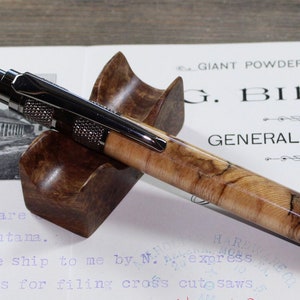 Capital Style Crosscut Sycamore Wood Click Pen.