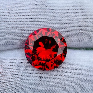Cubic Zirconia | AAA Quality Cubic Zirconia Round Shape | Red Garnet Color CZ Loose Stones Brilliant Quality | (0.5mm-15 mm)