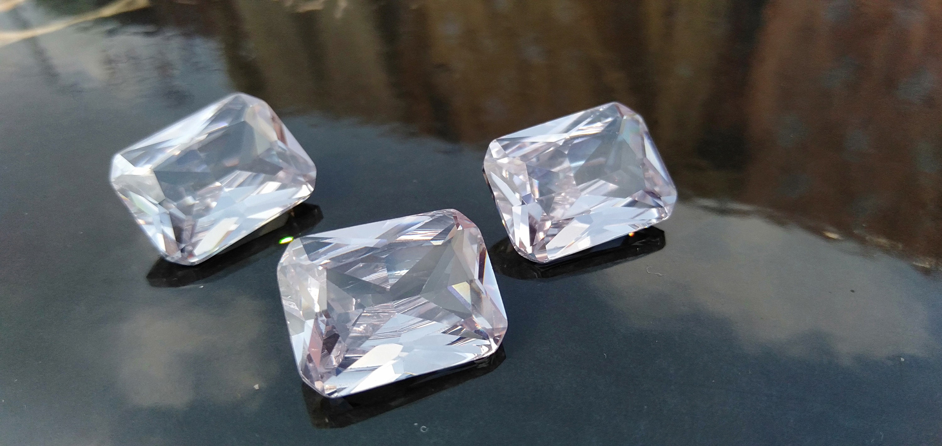 Orecchini A Perno In Cristallo Di Zirconia Cubica Con Perla E Stella In