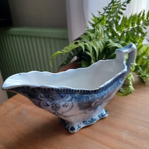 Vintage Gravy boat Ford & Sons