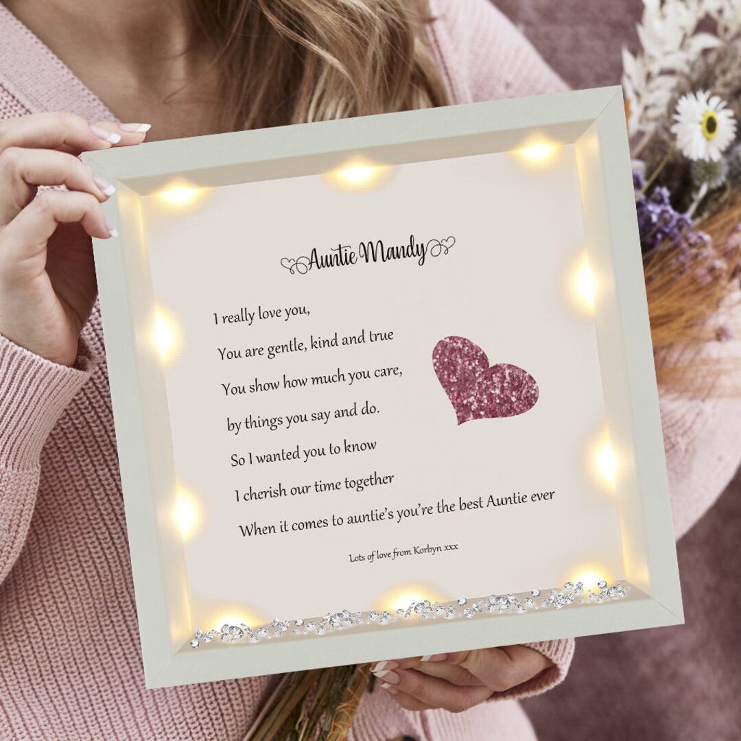 Personalised 'Best Auntie' Wooden Photo Frame - Engraved Driftwood Portrait Gift