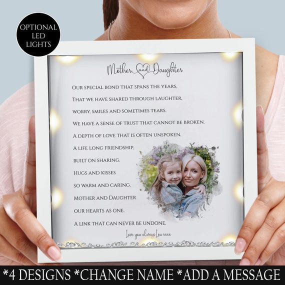 Bilderrahmen 'Mum And Daughter' Gravierter Holzrahmen Mit Spruch, Geschenk Für Muttertag Oder Geburtstag - Persönlich & Herzlich