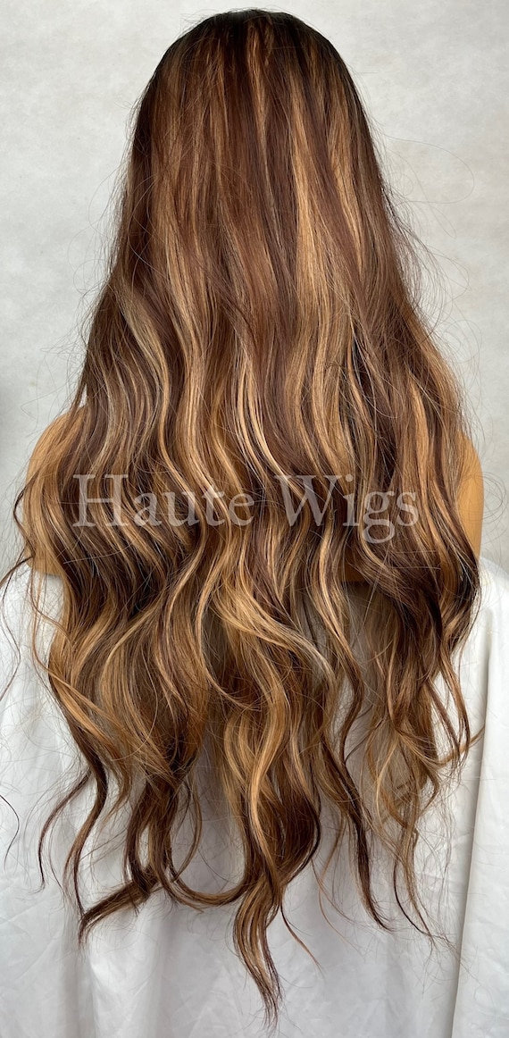 Deep lows and bright highlights on medium brown hairASK BEAT WAY TO FI  BANGS AND COVERUP STITCHES. ONE LENGTH BANGS/DOW…