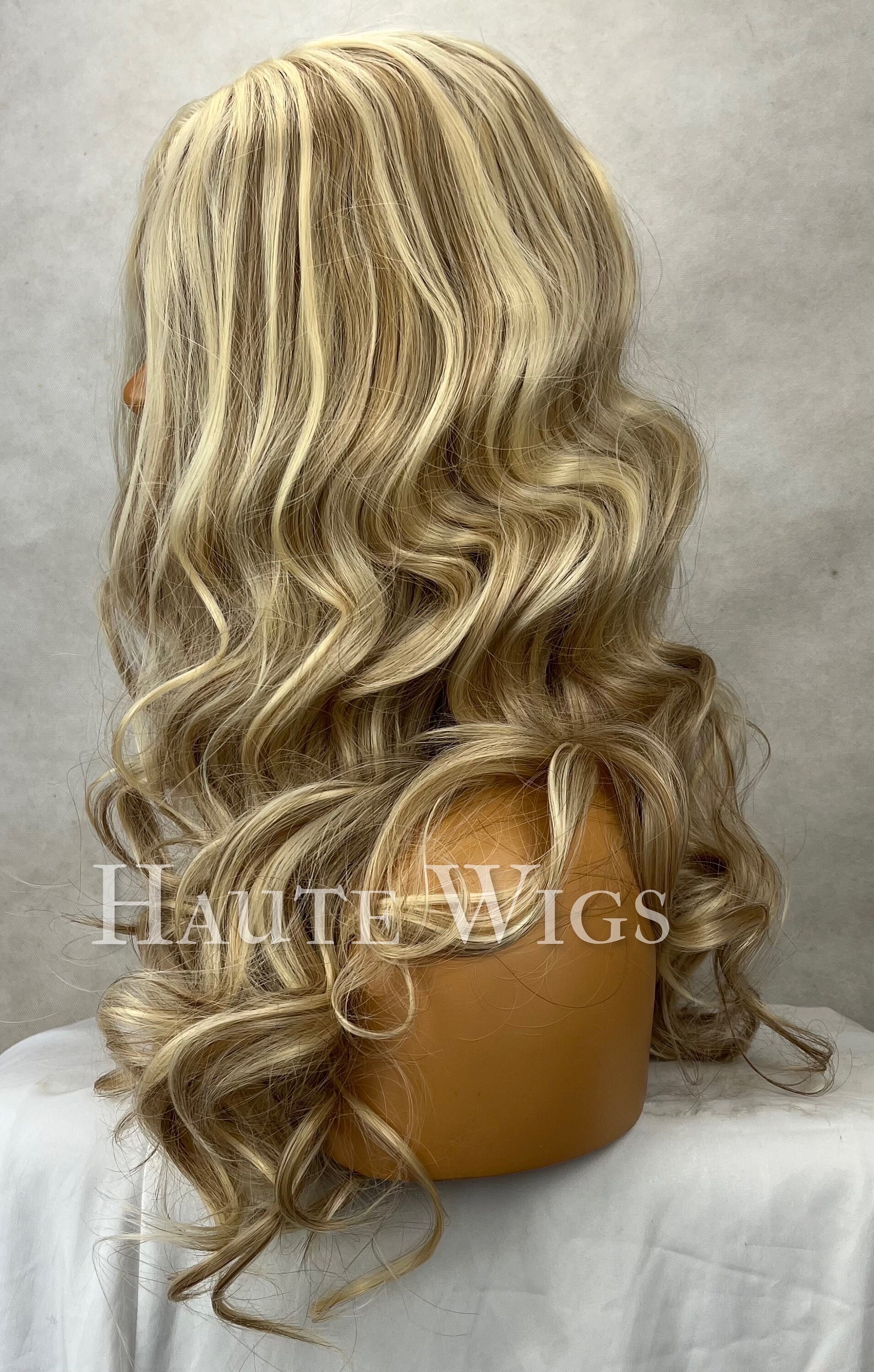 24 Inch Wavy Light Blonde Wig: Ombré Highlights, Lace Front 