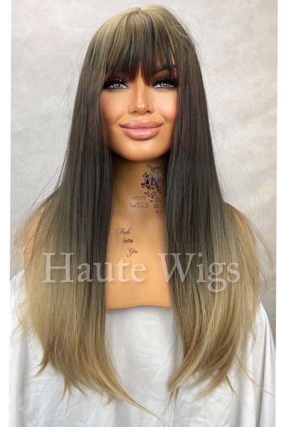 Long dark wig with fringe discount