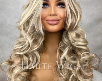 24 Inch Wavy Light Blonde Wig: Ombré Highlights, Lace Front  display picture 3