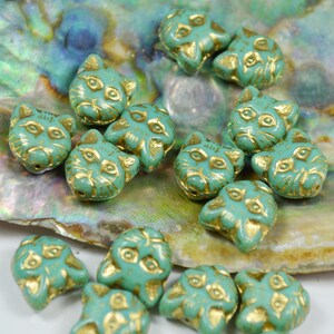 Turquoise gold Cat Face 13mm, Czech cat face beads beautiful turquoise glass beads with gold colored details, 10 pieces