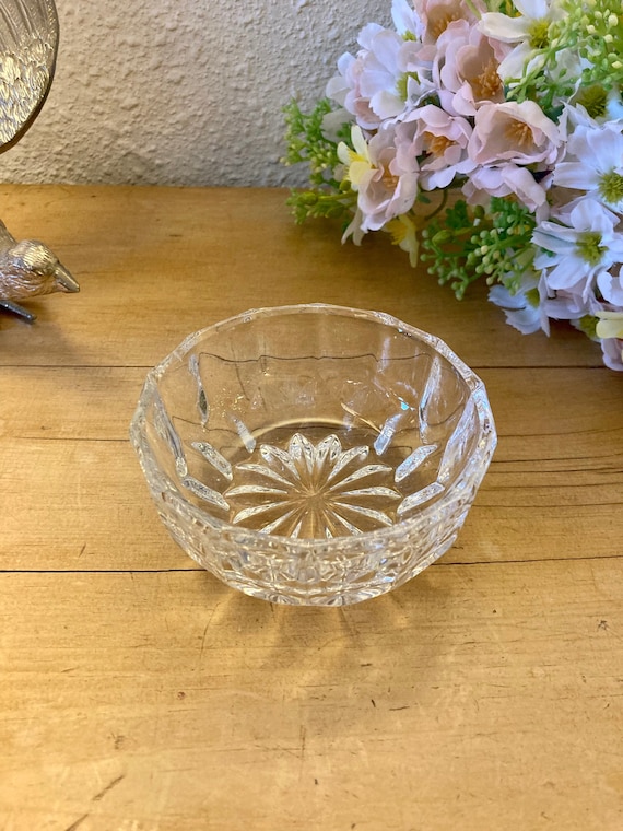 A lovely little vintage trinket dish, pressed glass dish, little glass ashtray