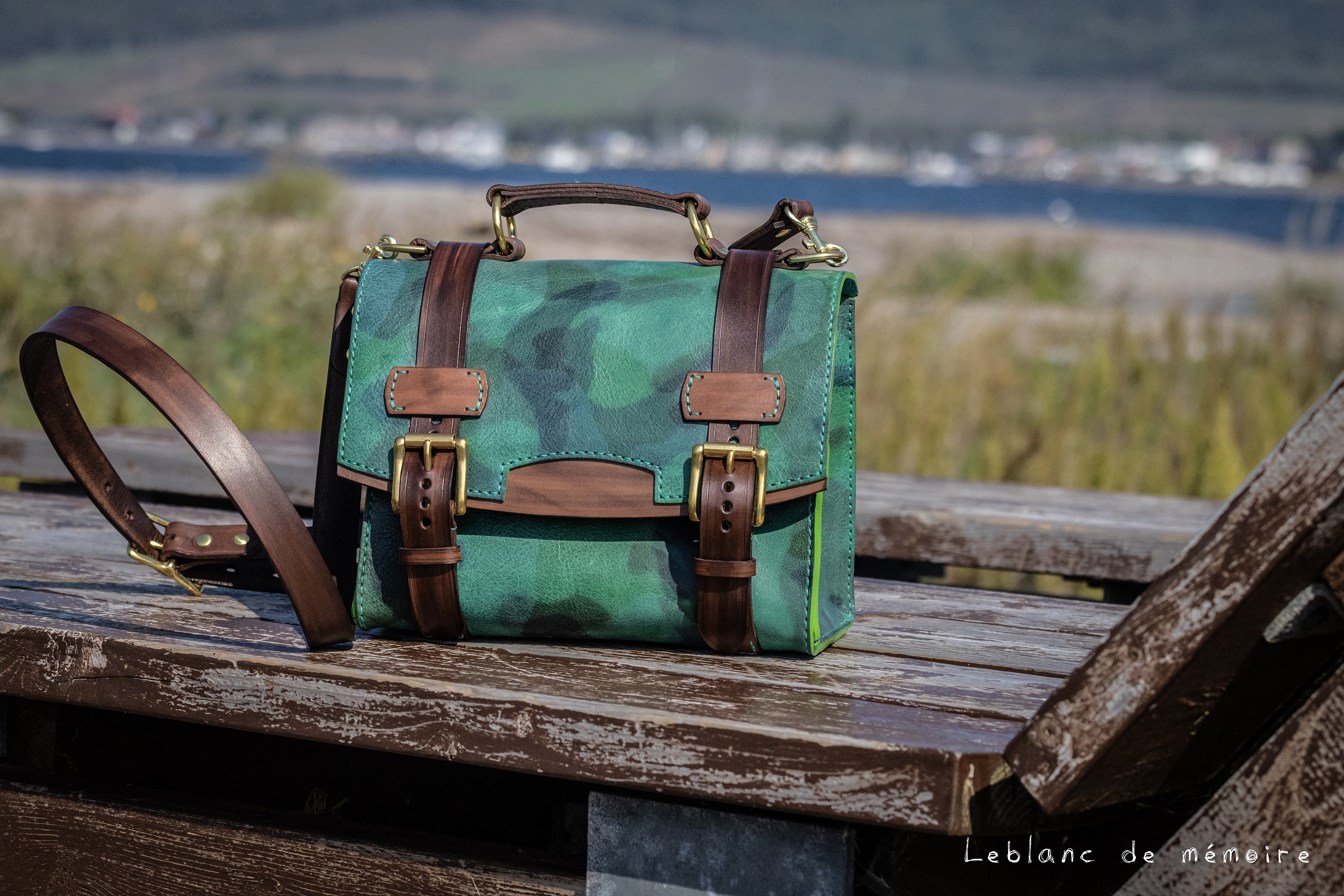 Abyssal / Ledertasche