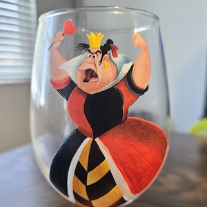 Queen Of Hearts Painted Wine Glass, Disney Queen Of Hearts, Alice In Wonderland Wine Glass, Wine Gift, Disney Lover Gift, Painted Wine Glass
