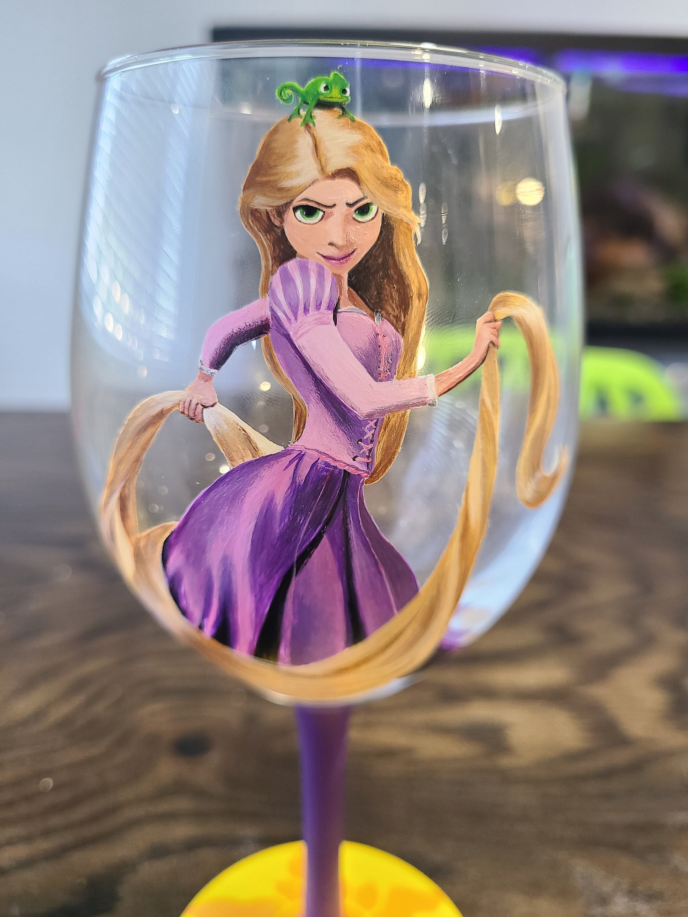 Rapunzel Wine Glass, Disney Wine Glass, Rapunzel Painted Wine