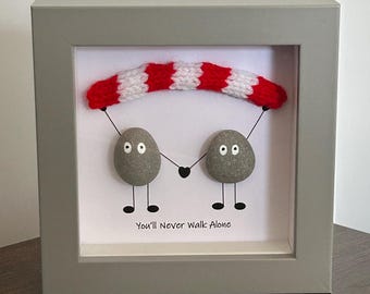 Liverpool FC Two Person Pebble Picture: Hand-Knitted Scarf, Fun Football Fan Birthday / Occasion Gift