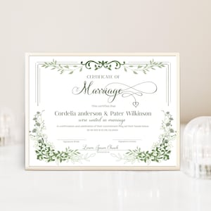 Pode incluir: Um certificado de casamento branco com ilustrações botânicas verdes nos cantos e na borda superior. O texto diz Certificate of Marriage, Cordelia anderson & Pater Wilkinson, 05/08/202X in HILTON, COLORADO, e Lorem Ipsum Church.