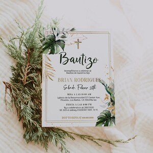 Invitación de bautizo, mi bautizo invitation template, monstera spanish baptism invitation, tropical bautizo, editable religious invite P207