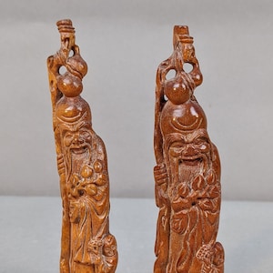 Pair of Carved Horn Antler Chinese Figures Carvings Shoulao Shou Lao, Longevity Wisdom Luck, Fukurokuju Shouxing Star Gods Deities, China