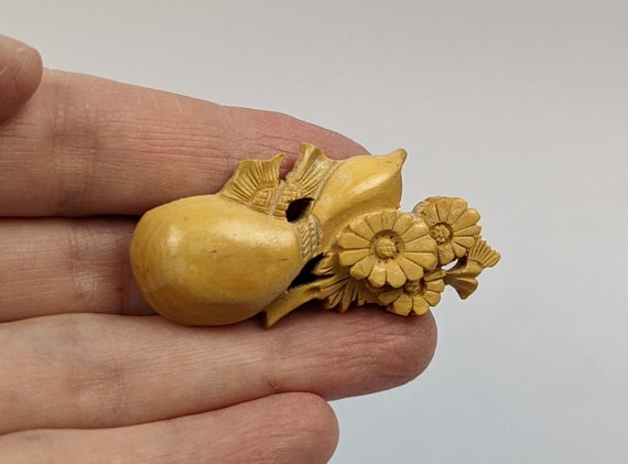 Vintage Carved Japanese Obidome Sash Clip Accesso… - image 4