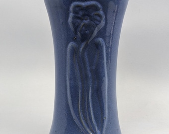 American Art Pottery Zanesville Stoneware Company Blue Flower Vase, Arts and Crafts Nouveau, Glossy Glaze 8.75" Stylized Bulb Shape Mold 576