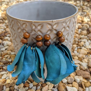 Blue rose earrings, flower statement earrings, beach earrings, clip on statement earrings, floral earring, spring earrings, royal blue, boho