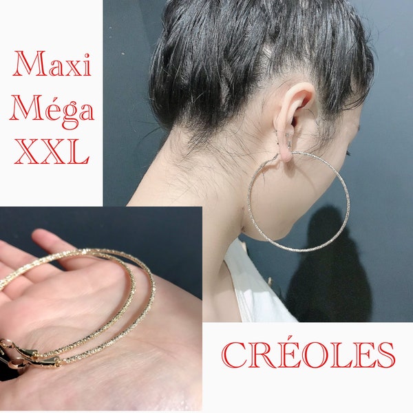 MAXI MÉGA XXL, Très grandes Créoles Boucles d’oreilles, Plaqué or 750/000-18K, forme sablée & frappée mat.