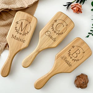 Personalized Bamboo Hair Brush/ Wood Hair Brush/ Mother Day Gift/ Grandma Girl Bridesmaid Gift/ Birthday Wooden Hairbrush/ Comb Hairbrush