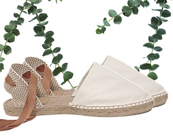 Valencian flat espadrilles with ribbons