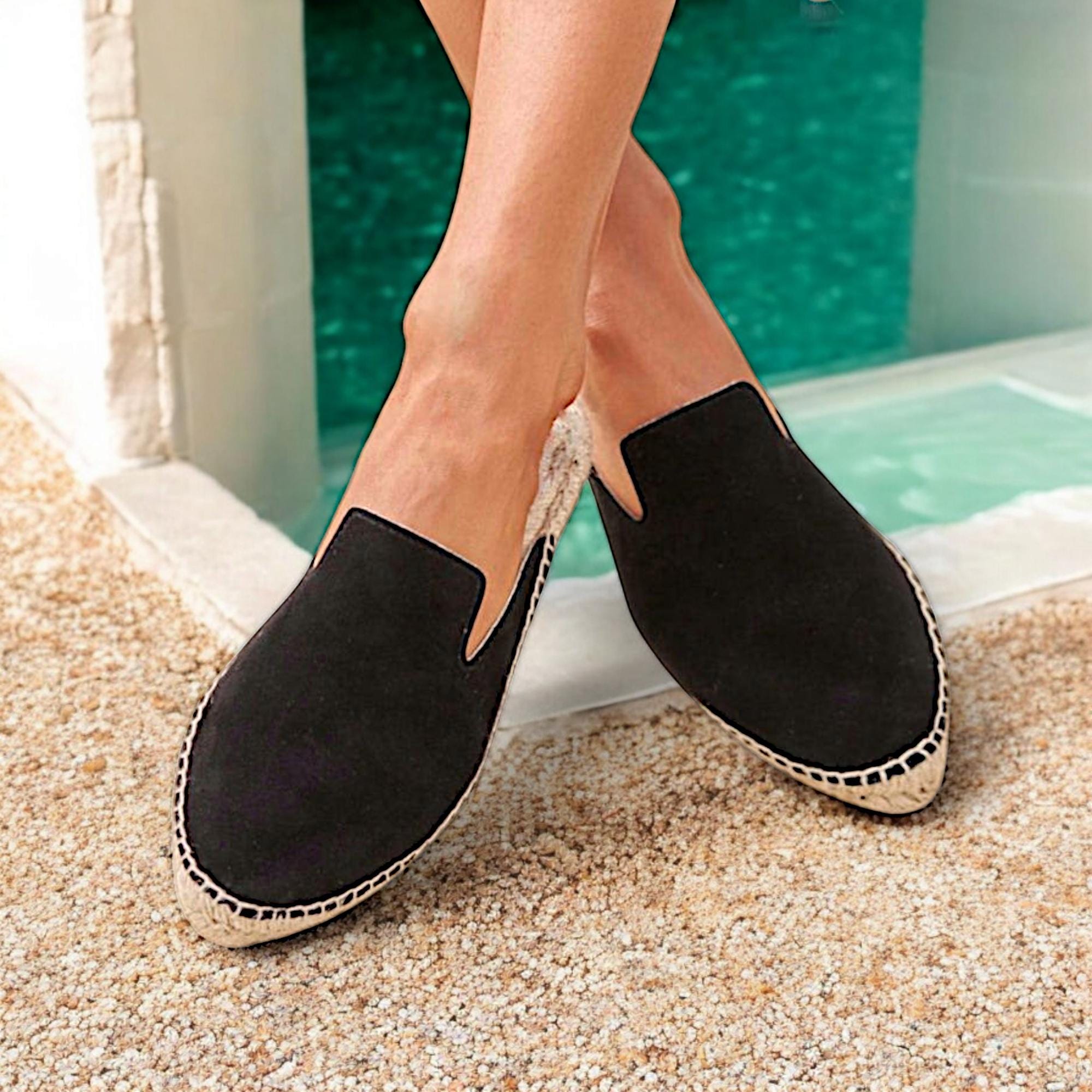 [OpenYy] FRINGE WEDGE MULE /追跡付 Beat Fringe Sabot in Honey for Women | Casadei®