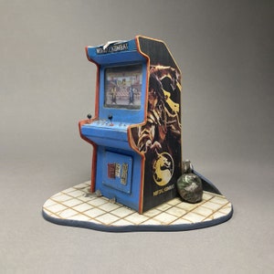 Handmade Mortal Kombat Arcade Machine Miniature Diorama - 90s Retro Game Decor (14cm)