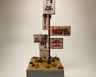Diorama d'un ancien panneau publicitaire de la Route 66, échelle 1:20, entièrement fait main, avec des détails hyper réalistes