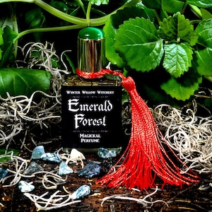 Emerald Forest Perfume: Magickal Woodland Fragrance with Agate