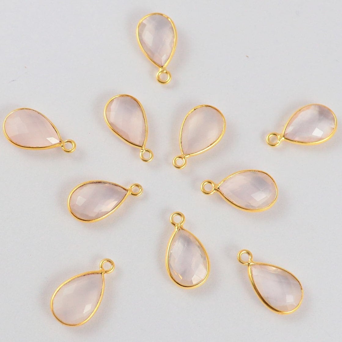 ローズクォーツペアブリオレットチャーム10個、92.5スターリング