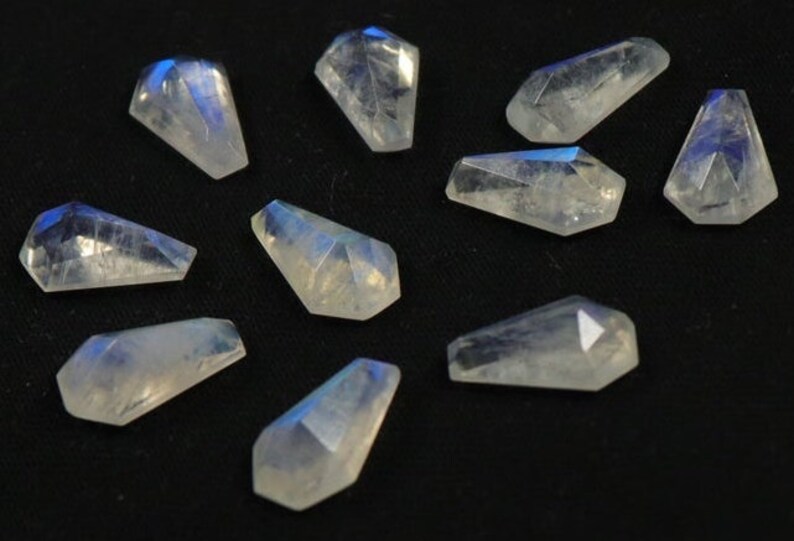 10 AAA vita regnbågsmånstenar, kistslipade 13 x 8 mm bild 5