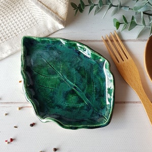 Ceramic leaf spoon rest Emerald green spoon rest Pottery utensil holder