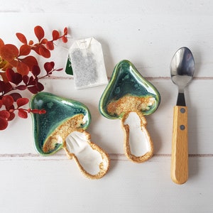 Ceramic emerald mushroom tea bag holder Coffee spoon rest Green small spoon rest Kitchen accessories Nature decor
