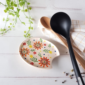 Flowers spoon holder handmade Ceramic handpainted flower spoon rest for table Kitchen accessories Nature decor