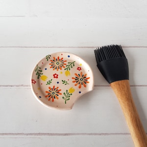 Ceramic handpainted flower spoon rest Flowers spoon holder handmade for table Nature decor Kitchen accessories