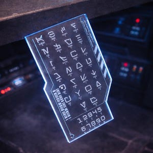 Tarjeta de traductor de Aurebesh inspirada en Star Wars Galaxy's Edge